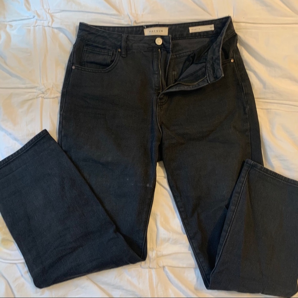 black pacsun mom jeans!